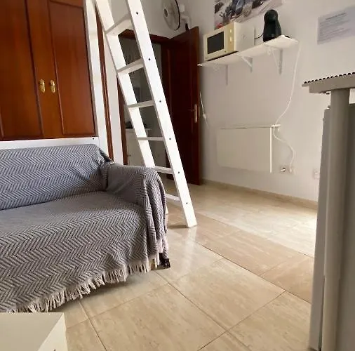 Mini House Nane * بلايا هوندا